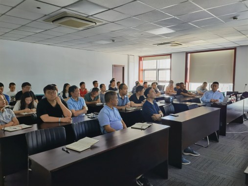 集团公司法律知识讲座顺利举行